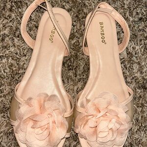 BAMBOO Peach Floral Open-Toe Slingback Sandals